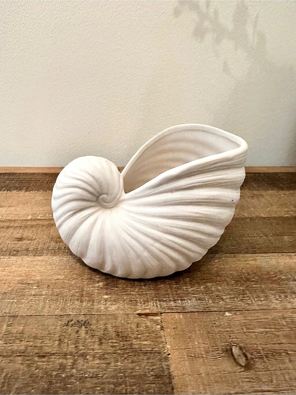 White Shell-Shaped Decorative Vessel Coastal Planter 5.5 x 3” Seashell